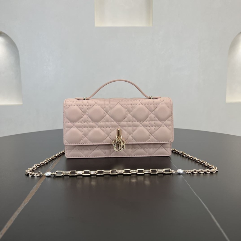 D*or top handle bags